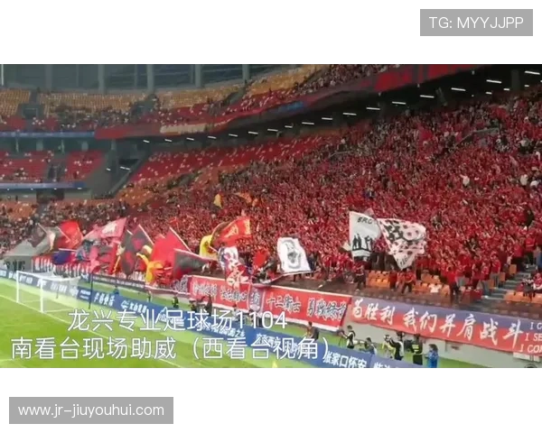 南看台足球夺冠历程：从草根到巅峰的奋进与荣耀之路
